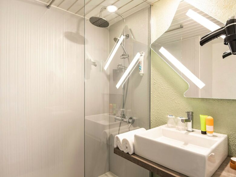 Hotel Ibis Budget Saint Ouen L'aum�ne