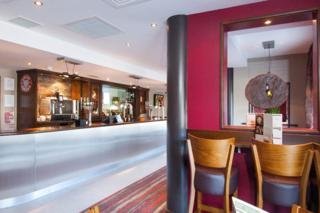 Hotel Premier Inn Gatwick Manor Royal