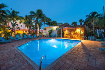 Hotel Lighthouse Resort Inn & Suites