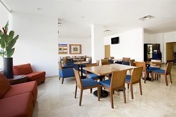 Hotel One Reynosa Valle Alto