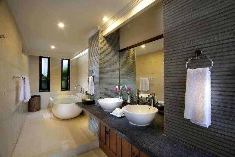 The Khayangan Dreams Villas Seminyak