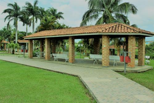 Bed & Breakfast Pousada Clube Farol Do Vale