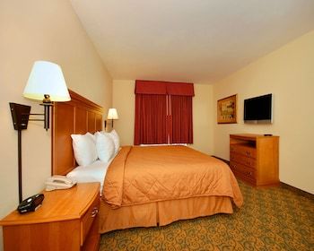 Hotel Comfort Inn & Suites