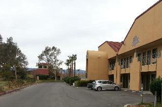 Hotel Quality Inn  And  Suites