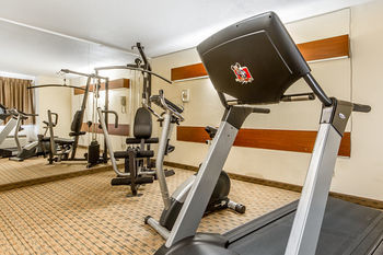 Hotel Quality Inn & Suites