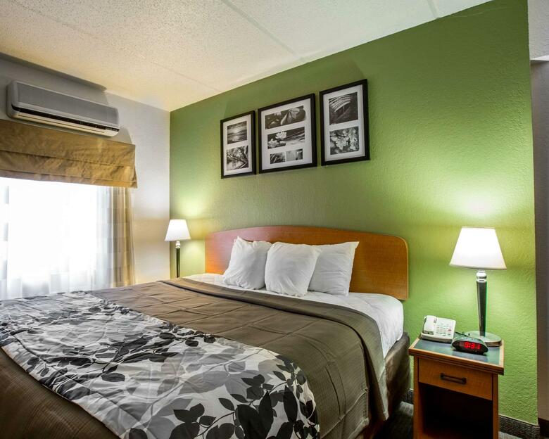 Hotel Sleep Inn & Suites