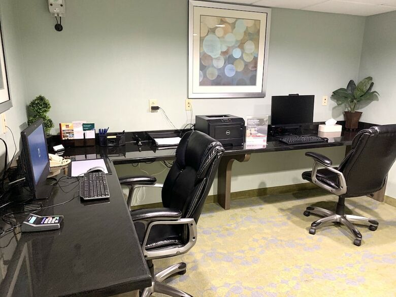 Hotel Comfort Suites