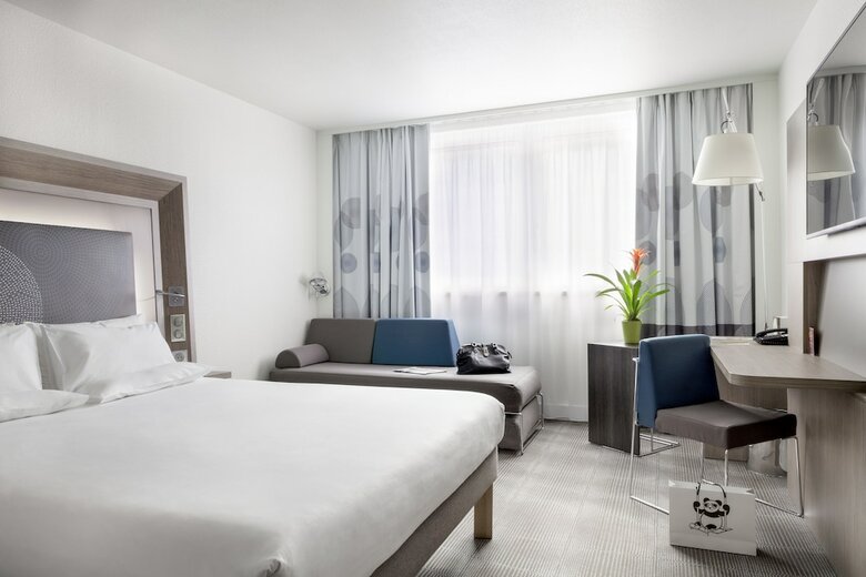 Hotel Novotel Chartres