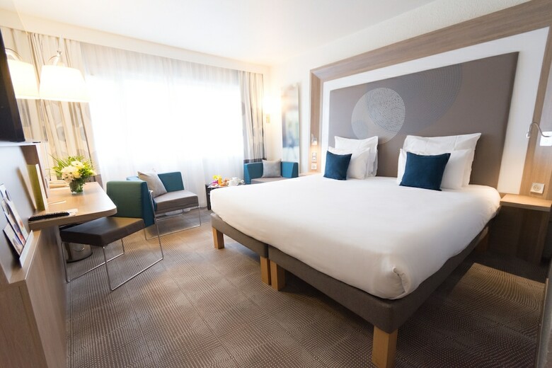 Hotel Novotel Chartres