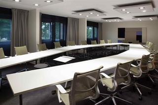Hotel Novotel Fontainebleau Ury