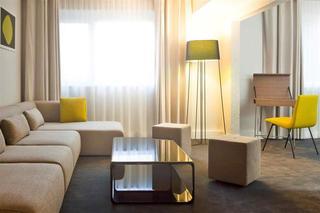 Hotel Novotel Fontainebleau Ury