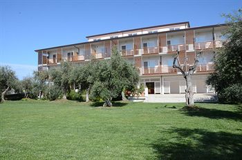 Hotel Elaia Garden