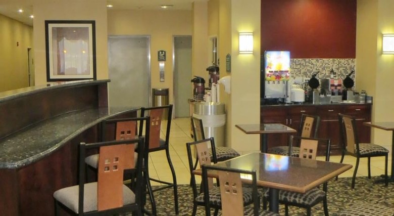 Hotel Comfort Suites Orlando Airport