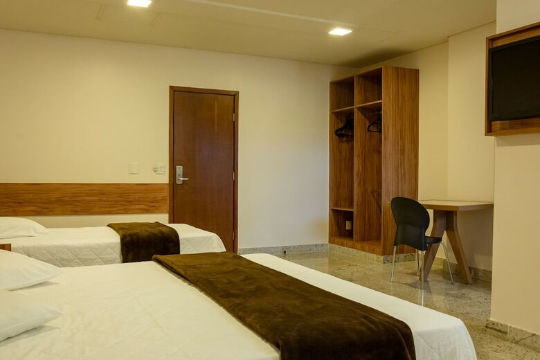 Lindoya Hotel
