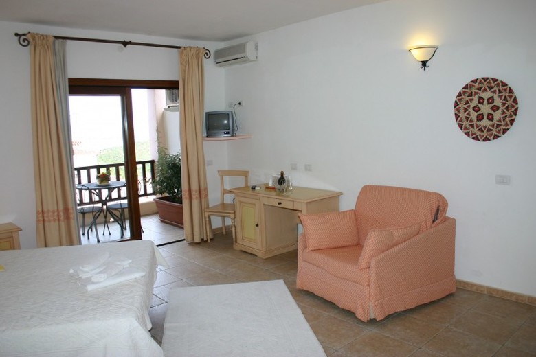 Hotel Li Graniti
