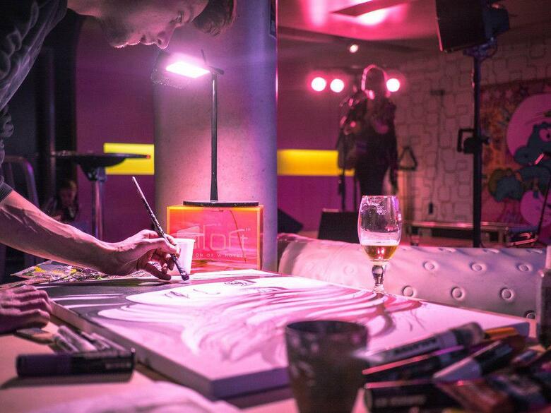 Hotel Aloft Brussels Schuman