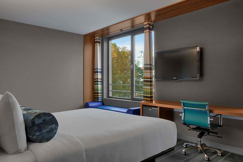 Hotel Aloft Brussels Schuman