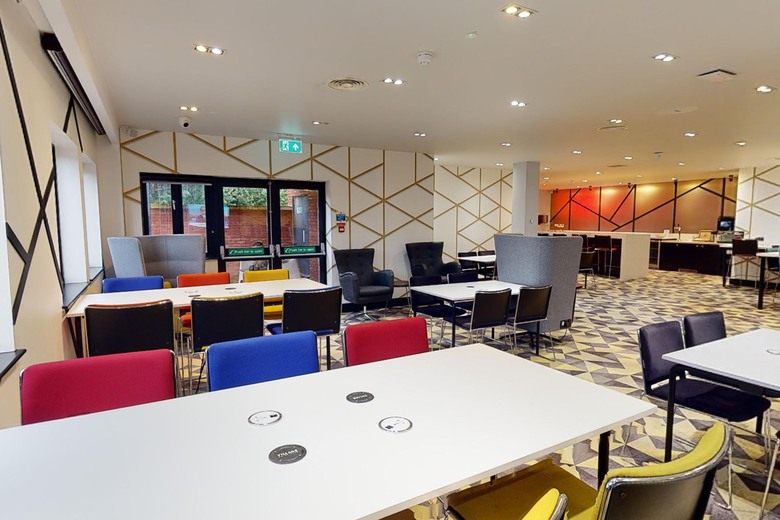 Village Cardiff - Hotel & Leisure Club