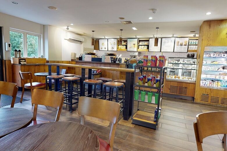 Village Cardiff - Hotel & Leisure Club