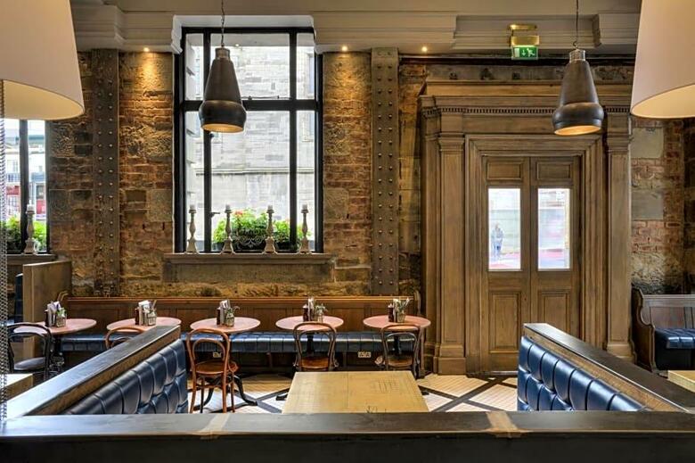 Bank Hotel