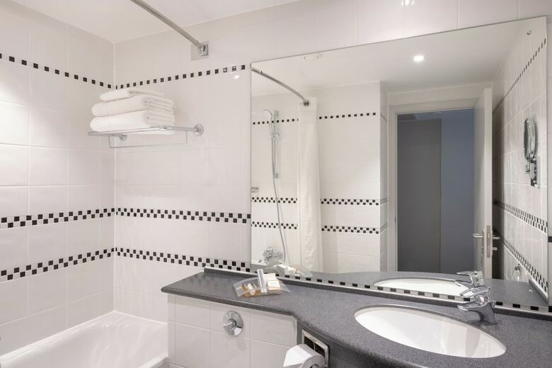 Hotel Holiday Inn Gatwick Airport