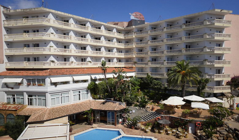 Hotel Alba Seleqtta
