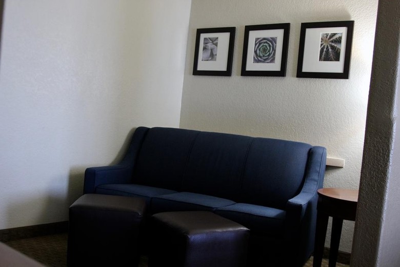 Hotel Comfort Suites North Ih 35
