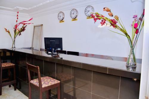 Hotel H�tel La Couronne Rw