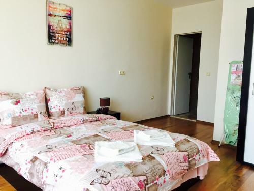 Psb Deluxe Apartments Aheloy