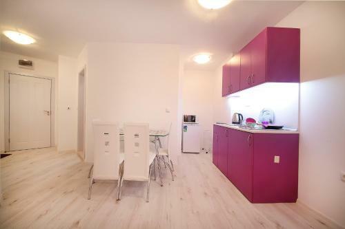 Apartamento Minismart Complex Rainbow Garden And Jacuzzi