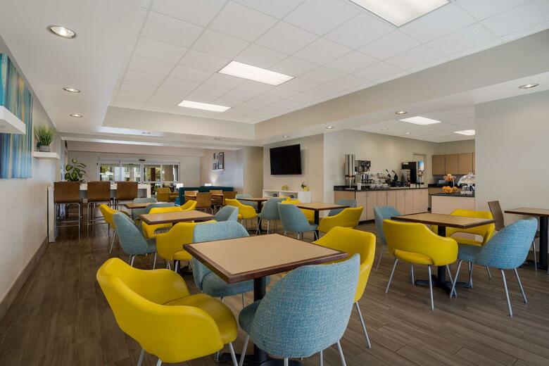 Hotel Mainstay Suites