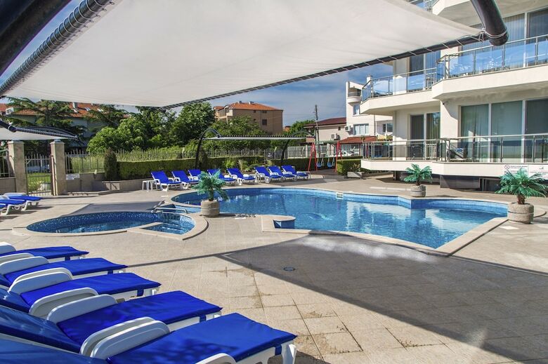 Family Hotel Adena