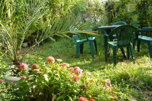 Hostal Guest House Hris