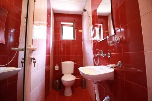 Hostal Guest House Popovi
