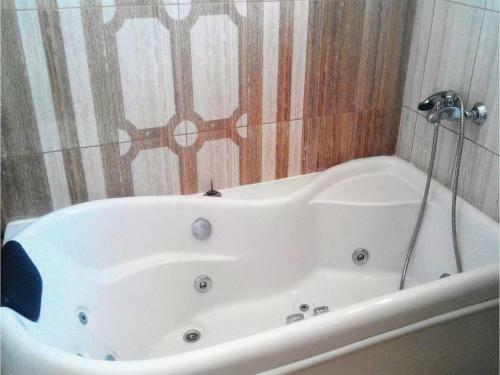 Three-bedroom Holiday Home In Kosharitsa Village