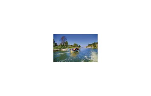 Three-bedroom Holiday Home In Lozenets