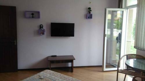 Private Apartment - Sunny House