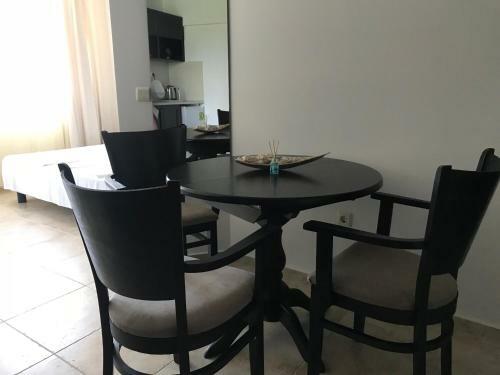 Pearl Beach Apartments In The Cliff Resort