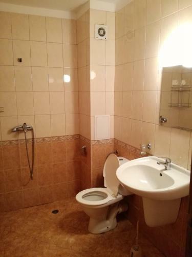 Hostal Guest House Radiana