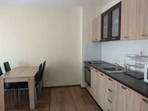Private Apartment In Faith - Ravda