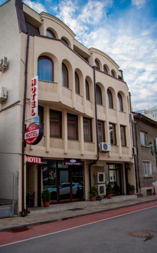 Hotel Oppium