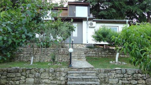 Villa Sunny Day