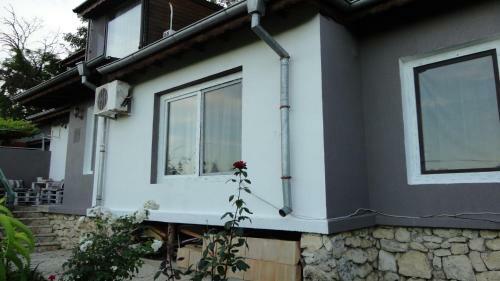 Villa Sunny Day