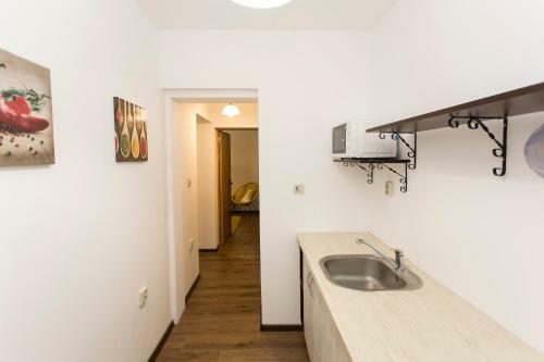 Hostal Nice Place Guest House Grafa