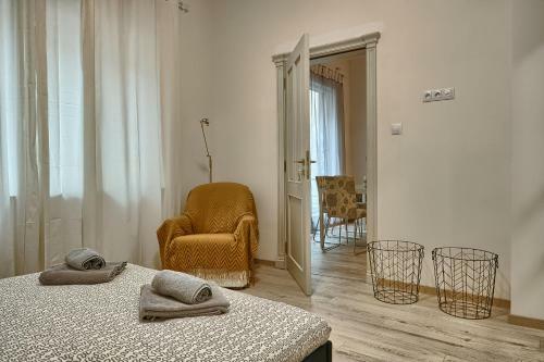 Baratero City Corner Apartments