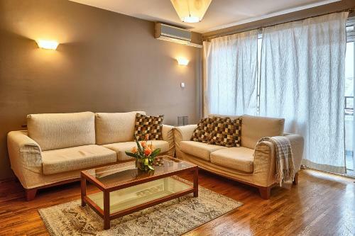 Baratero City Corner Apartments