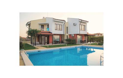 C/x St. Stefan House 1