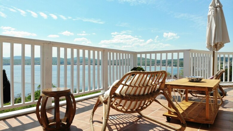 Casa De Oro Aparthotel