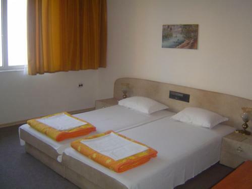 Hostal Rooms And Apartments Vili
