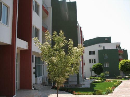 Green Fort Apartments